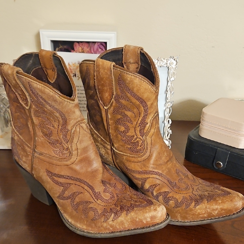 Ariat Tan Embroidered Heeled Boots